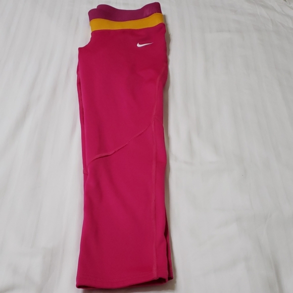Girls Nike Dri-Fit Pink Leggings - Picture 2 of 8